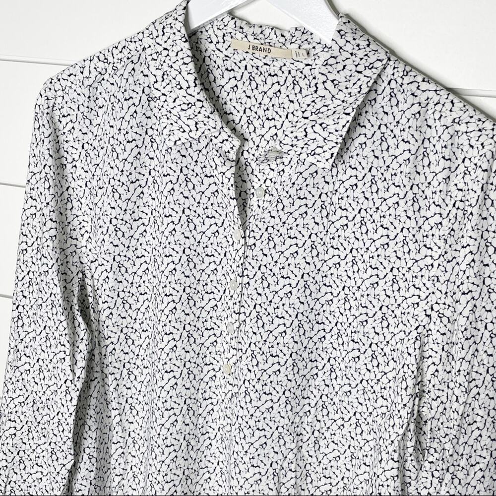 J Brand Printed Popover Collared Blouse Black White Size Large - Picture 4 of 9
